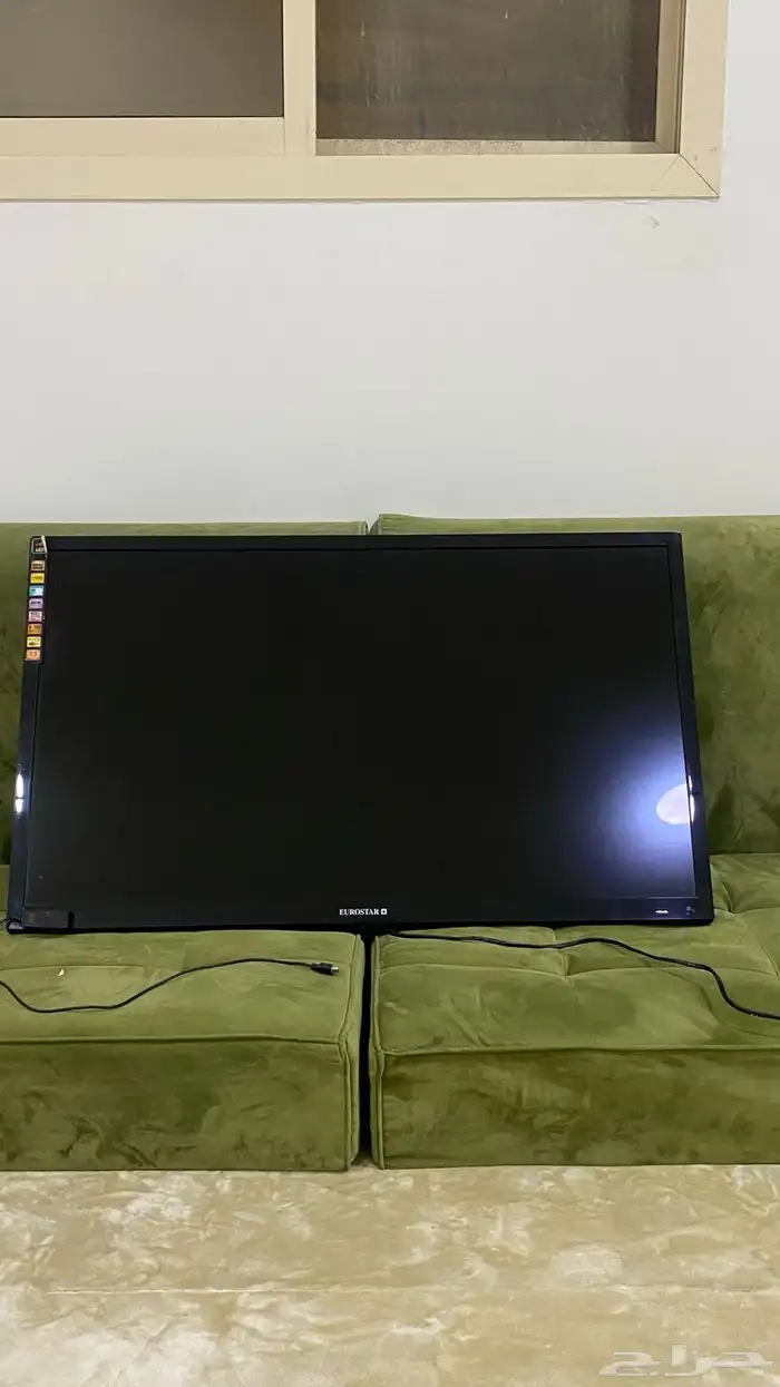 شاشه يورستار 40 بوصه 0