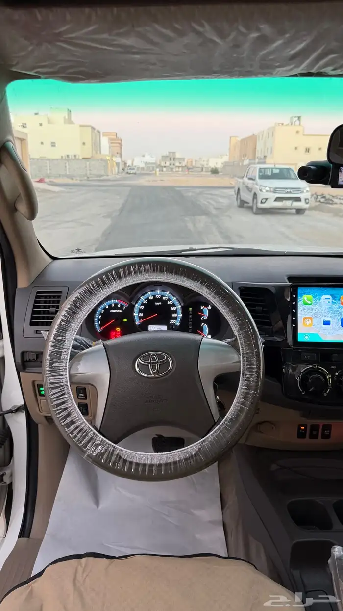 فورتشنر 2014 نضيف جدا 14