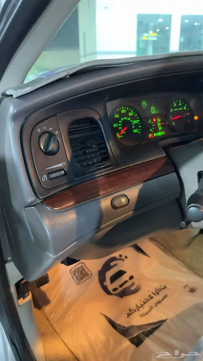 فورد فكتوريا2011 امريكي 12