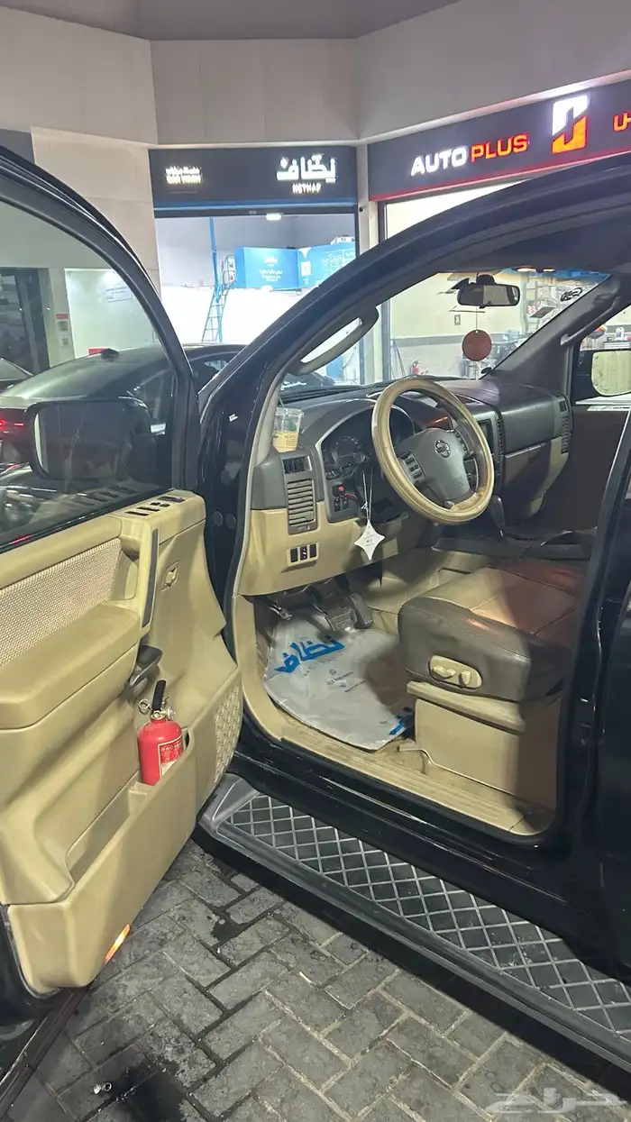 سياره ارمادا الموديل 2006 5