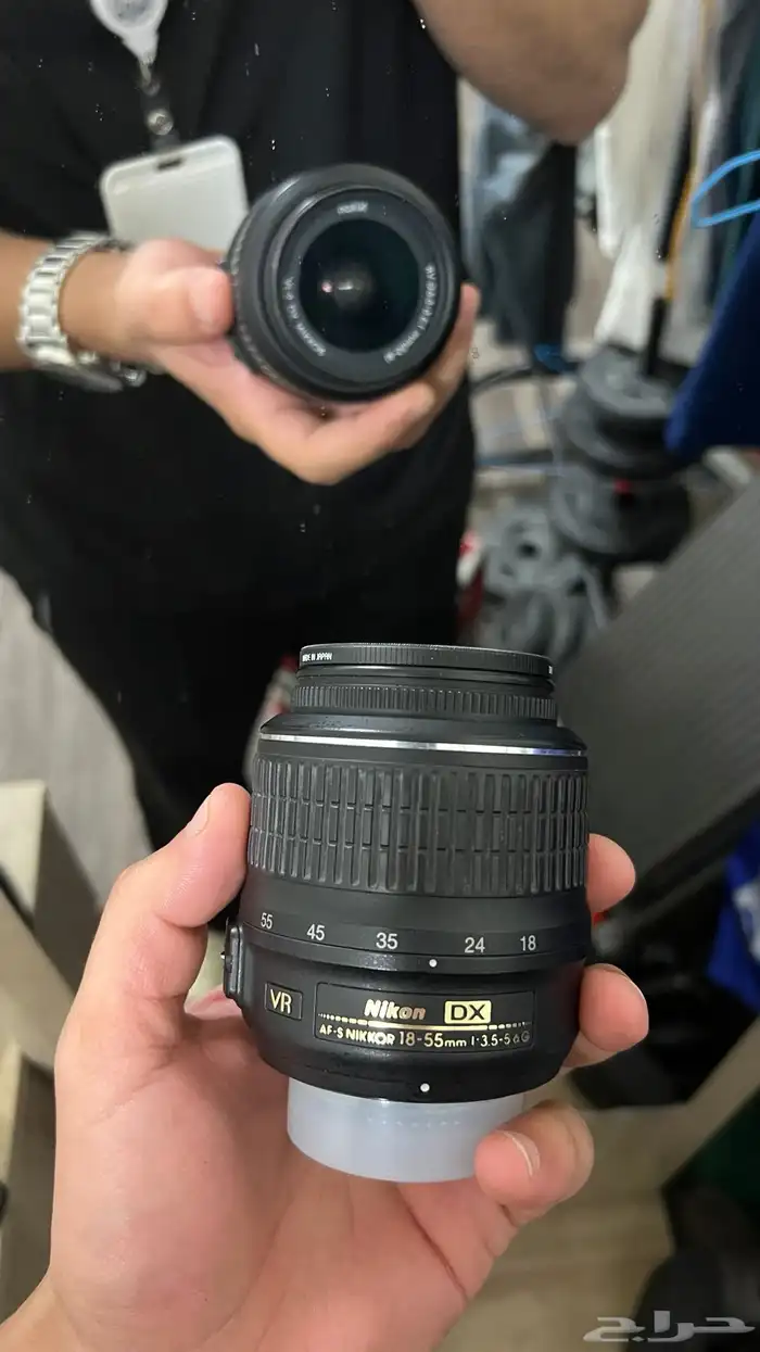 كاميرا نيكون D5200 مع ثلاث عدسات مايكرو والاساسية وزوم 6