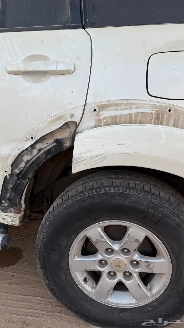 جيب باجيرو سبورت 2012 مصدومة 9