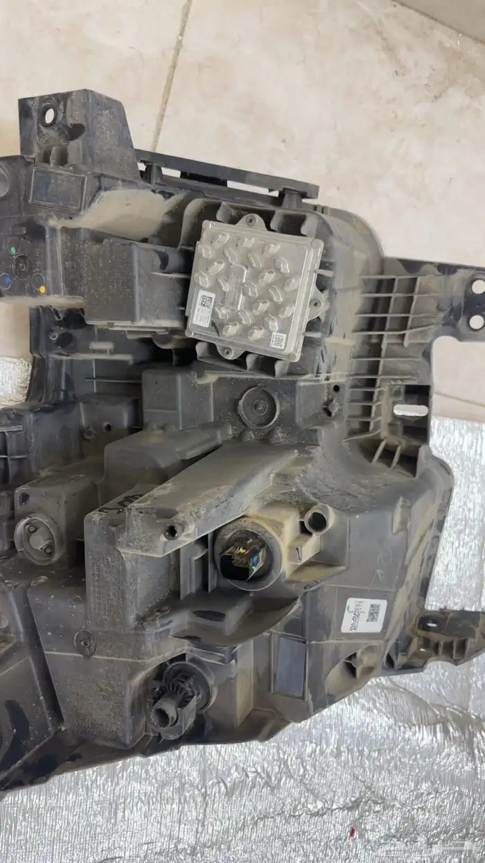 شمعة تاهو اصلي وكاله جهة الراكب يمين من مديل2021 -22-23-24 4