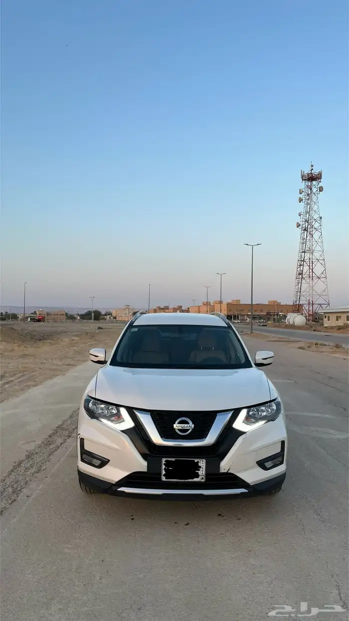 اكس تريل موديل 2022 17