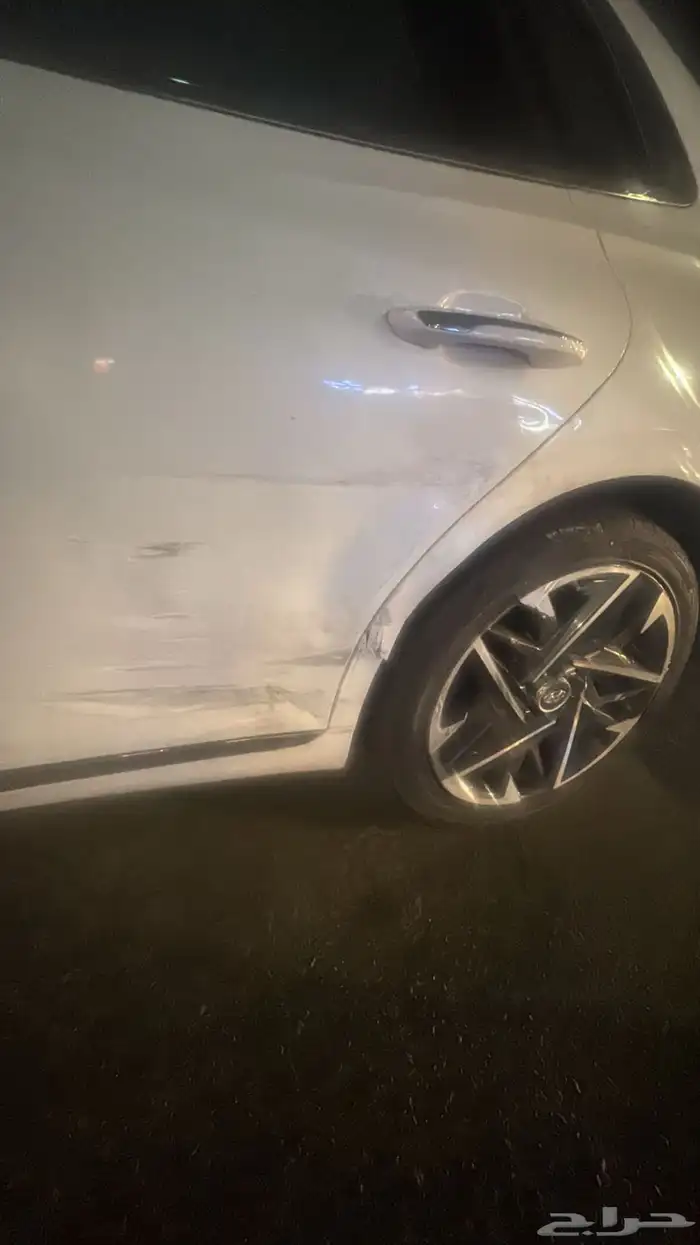 ازيرا 2022 فئة ميد اللون ابيض 7