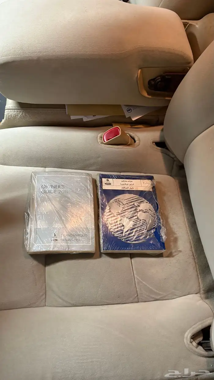 فورد كراون فكتوريا 14