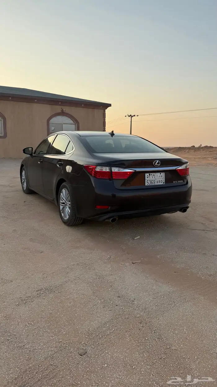 للبيع او للبدل لكزس 2014 5