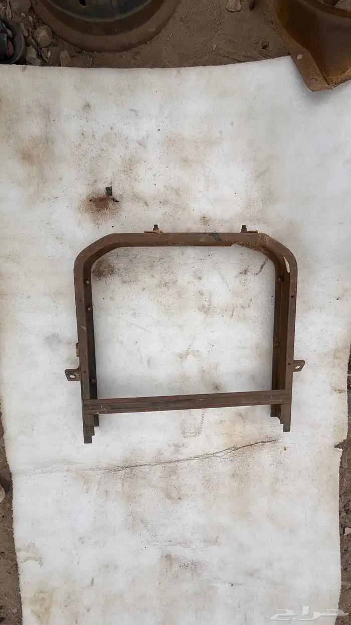 قطع غيار شاص ربع 77 الى 84 مستعمل 93