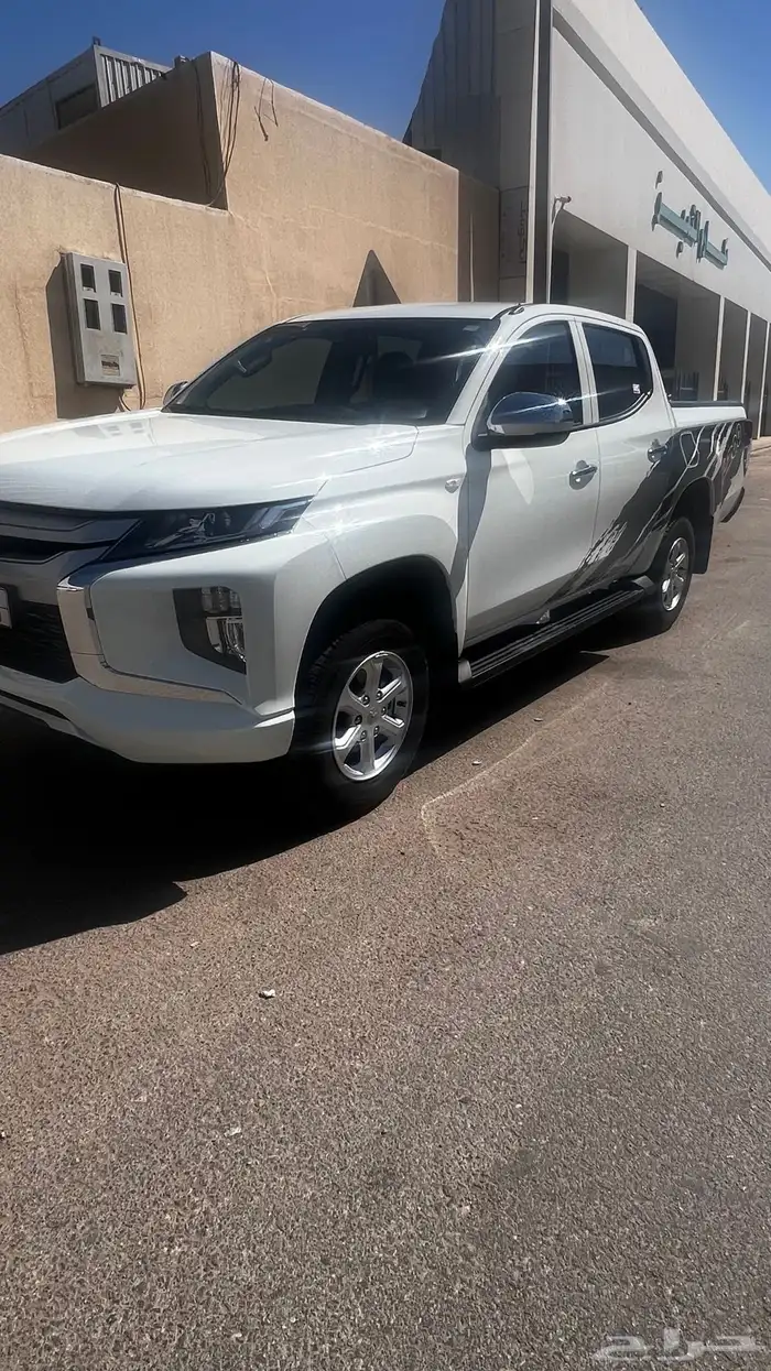 متسوبيشي 2023 ممشى قليل 0