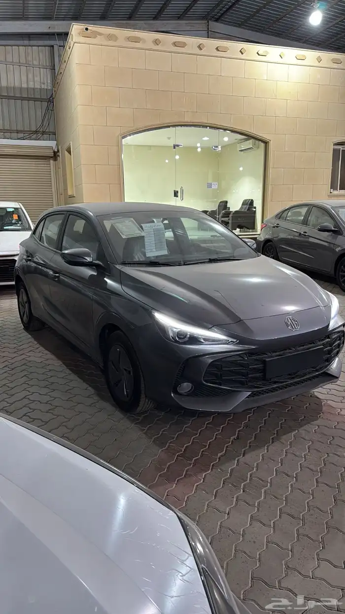 ام جي 3 فئة ستاندر بنزين 2025 1