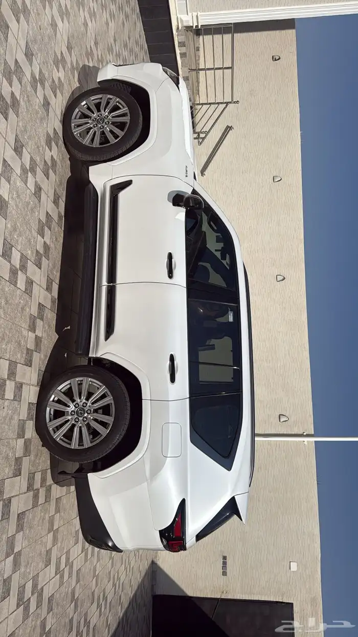 لكزس LX 2023 فل كامل اعلى فئة 6