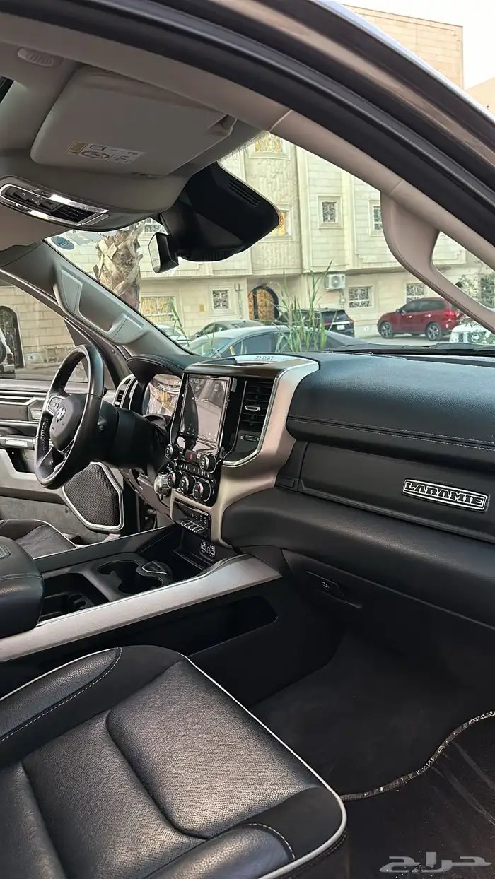 دوج رام لارمي 1500 5