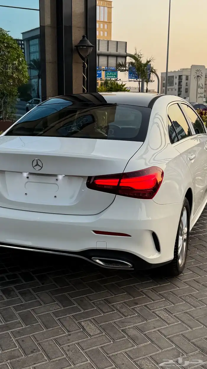 مرسيدس a180 زيرو 2023 7