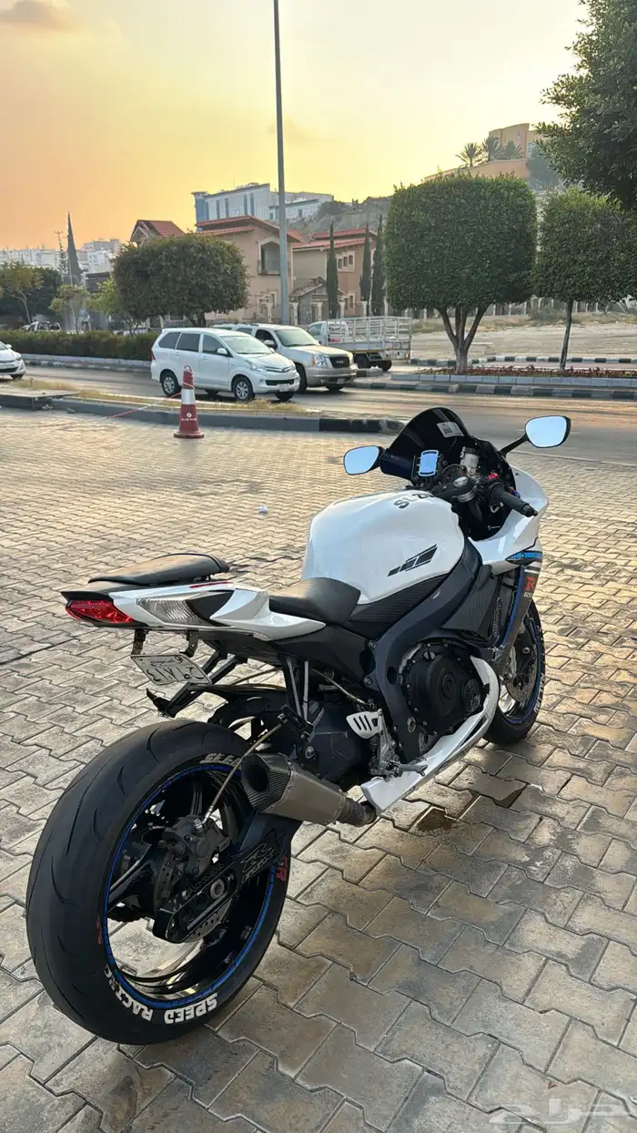 للبيع دباب ريس سزوكي 600 3