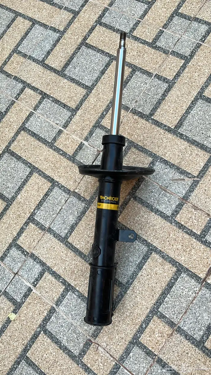 مساعد خلفي كامري 0