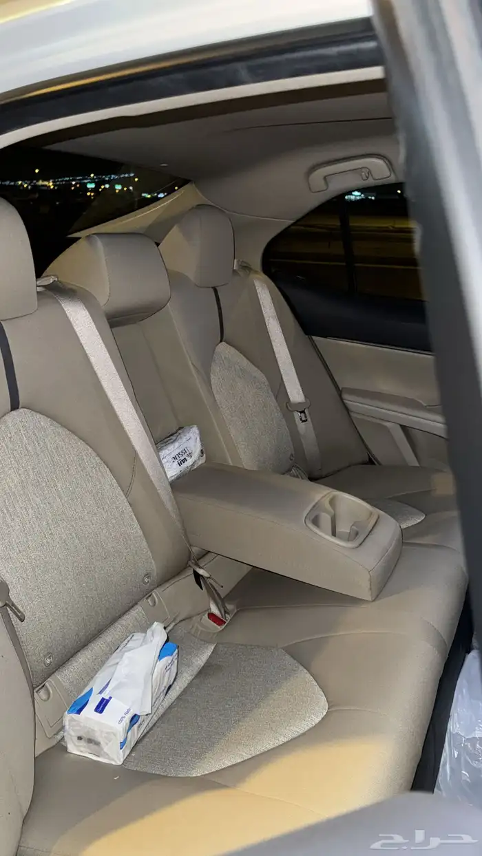 كامري 2023 LE هايبرد 8