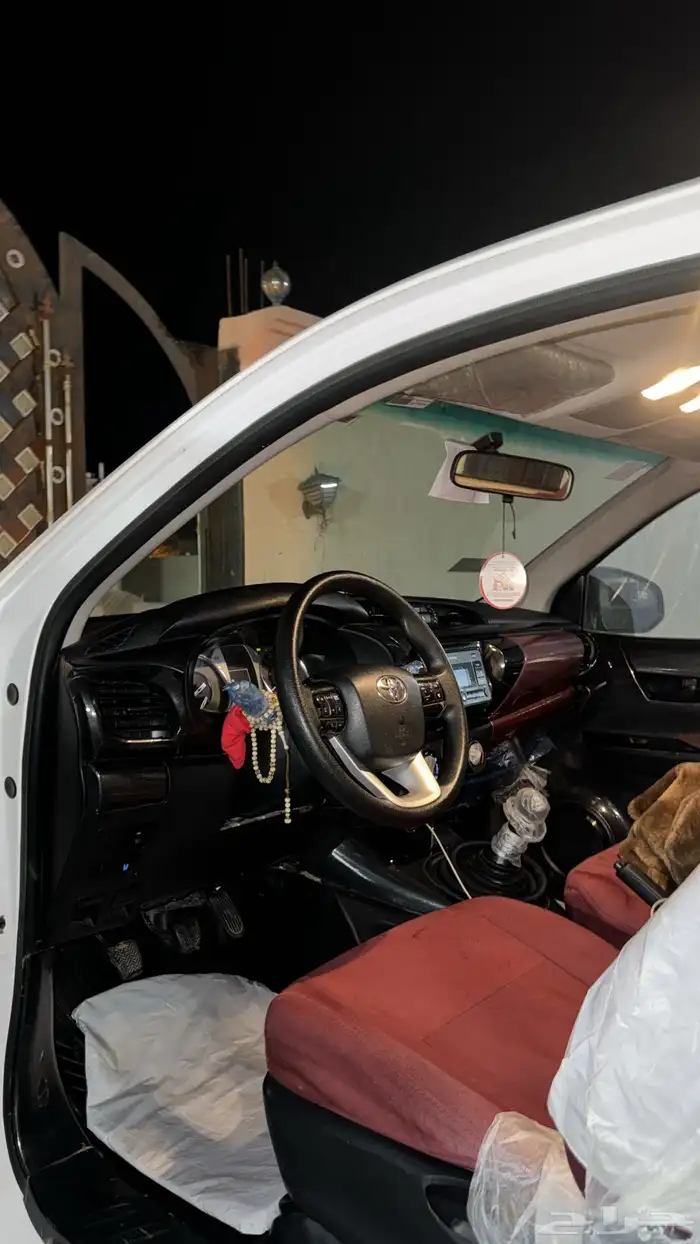 هايلكس 2022 بنزين شبه الوكالة 12