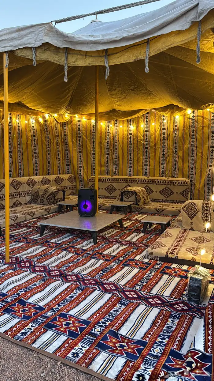 جلسات مع خيمه للإيجار 3