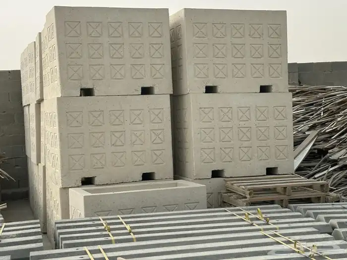 حجر نجرسي منتجات اسمنتيه قواعد اعمده اناره زينه حدائق 8