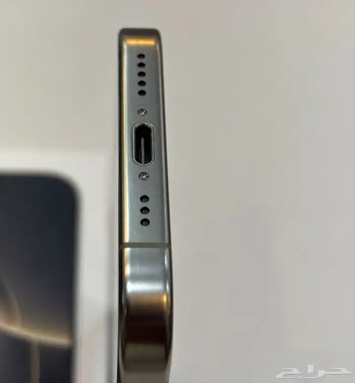 ايفون 16 برو 256 ق نظييف جدا 2