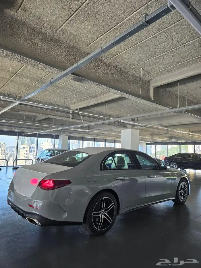 مرسيدس E200 AMG Night Packag 2026 اصفار وكالة 1