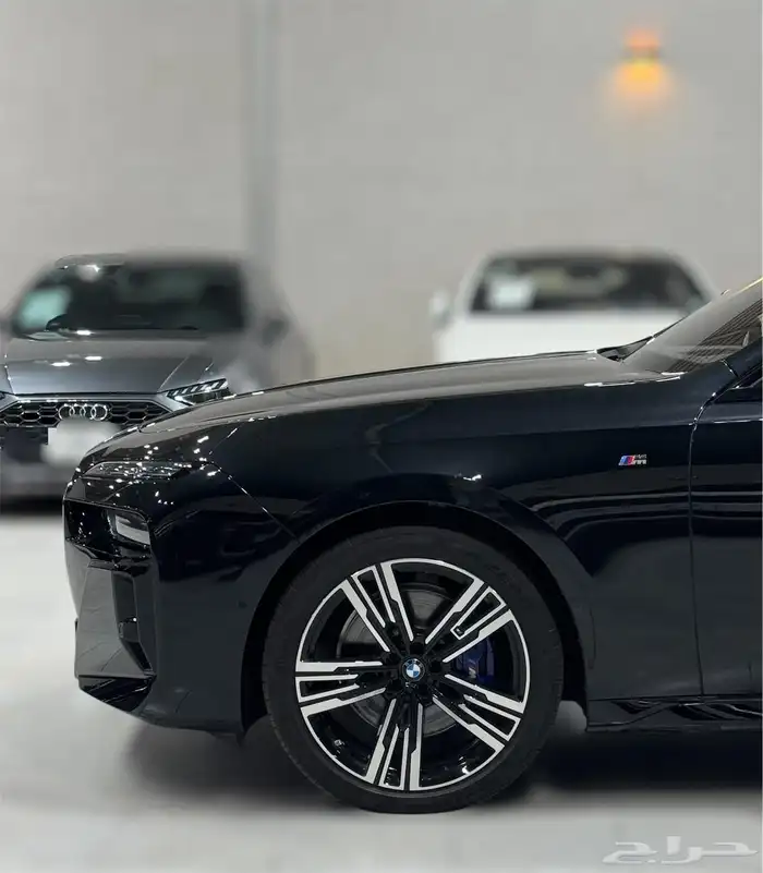 BMW 735i 2026 black ضمان وصيانة M kit 6