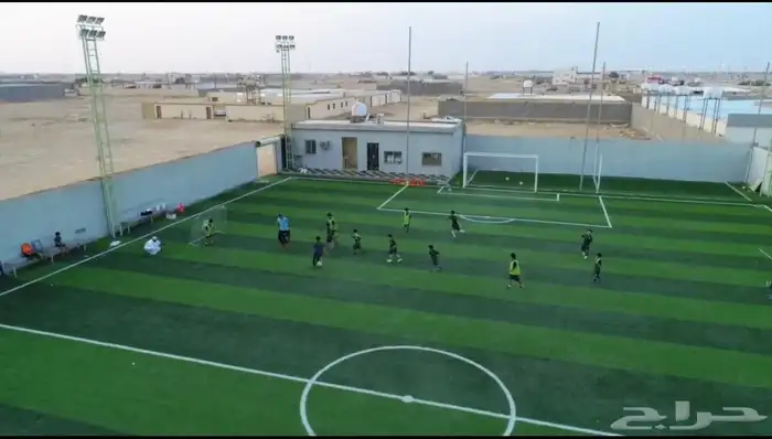ملعب للبيع بسعر مناسب 0