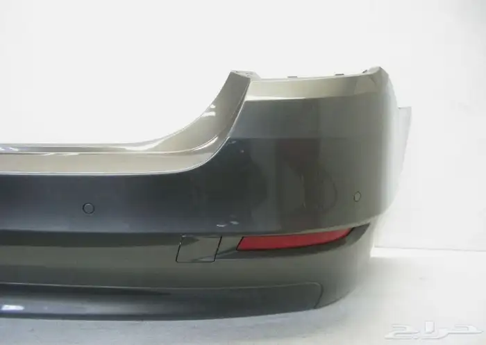 bmw f10 للبيع صدام خلفي 1