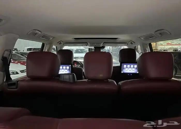 نيسان باترول بلاتينيوم موديل 2024 فل كامل 8 سلندر 400 نضيف 24