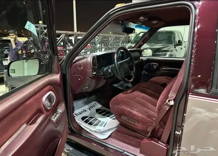 جمس يوكن موديل 1997 مخزن نضيف 17