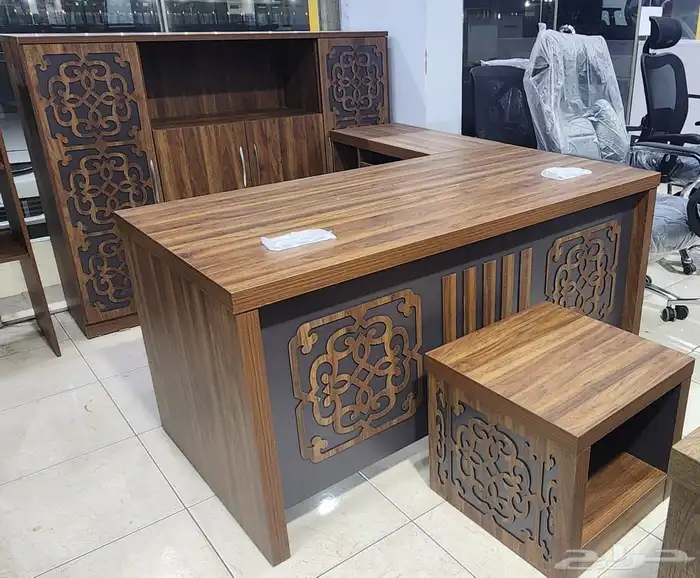 لدينا جميع أنواع الأثاث المكتبي المتوفر 31