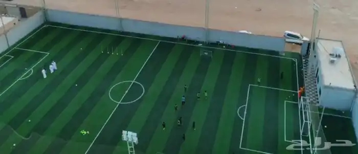 ملعب للبيع بسعر مناسب 3