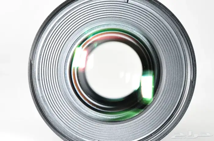 عدسة Canon EF 100mm f 2.8 L Macro IS USM 8