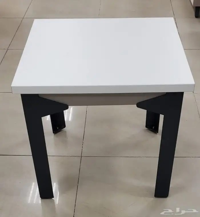 مكاتب لون ابيض بطاوله اجتماع ومكاتب عمل مشتركة 8