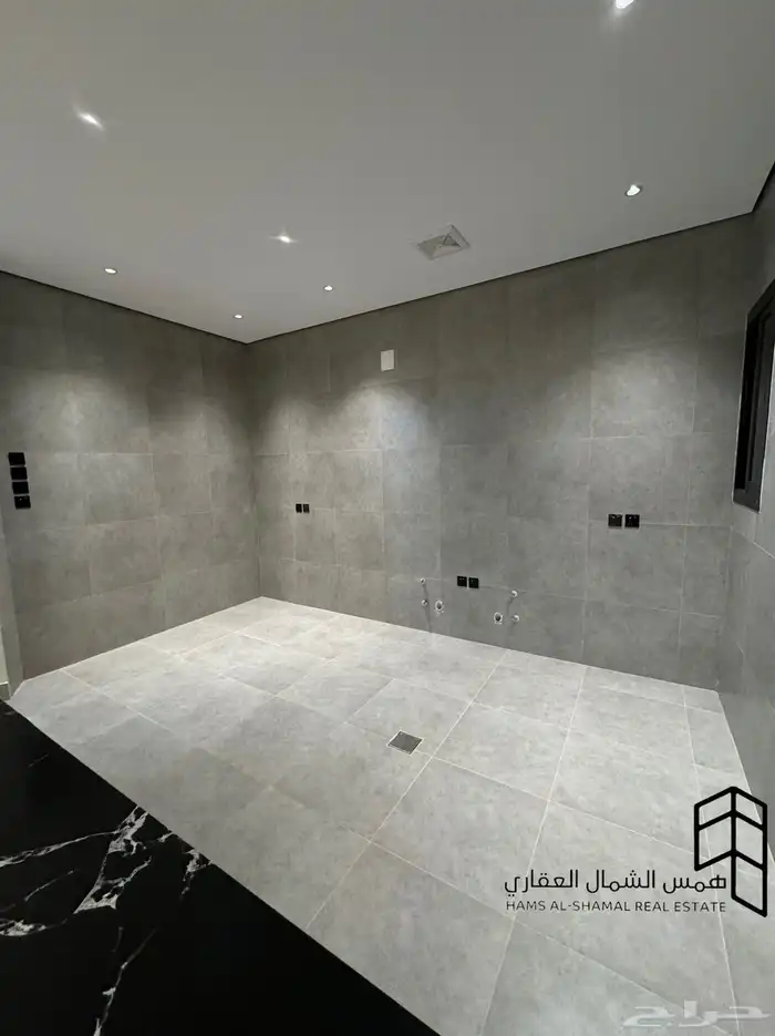 للبيع فيلا روف علوي بمدخل خاص بسعر رمزي 9