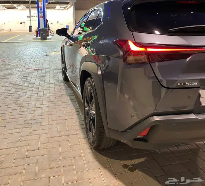 لكزس UX200 موديل 2023 2
