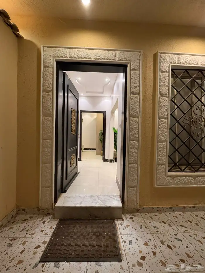 شقة مؤثثة غرفة وصالة مع المطبخ ارضية حي لبن للإيجار 7