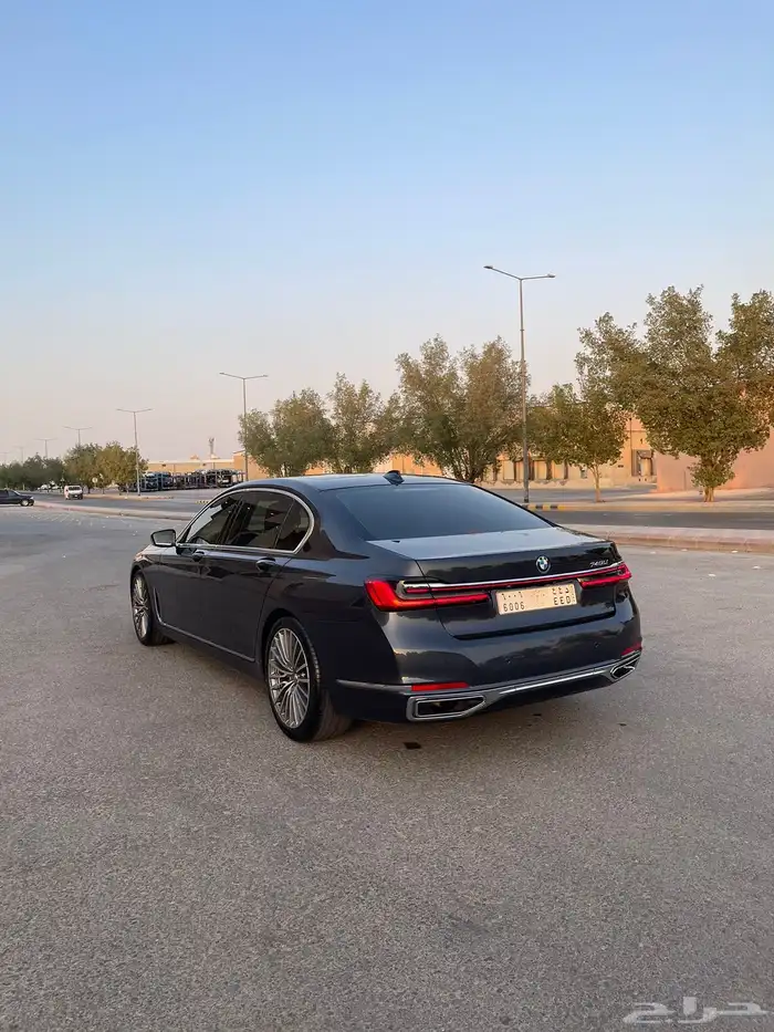 بي ام دبليو 730 2020 8