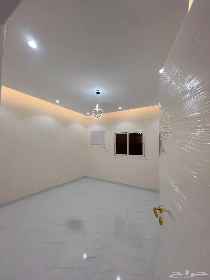 شقه ارضيه حي الريان ب 420 9