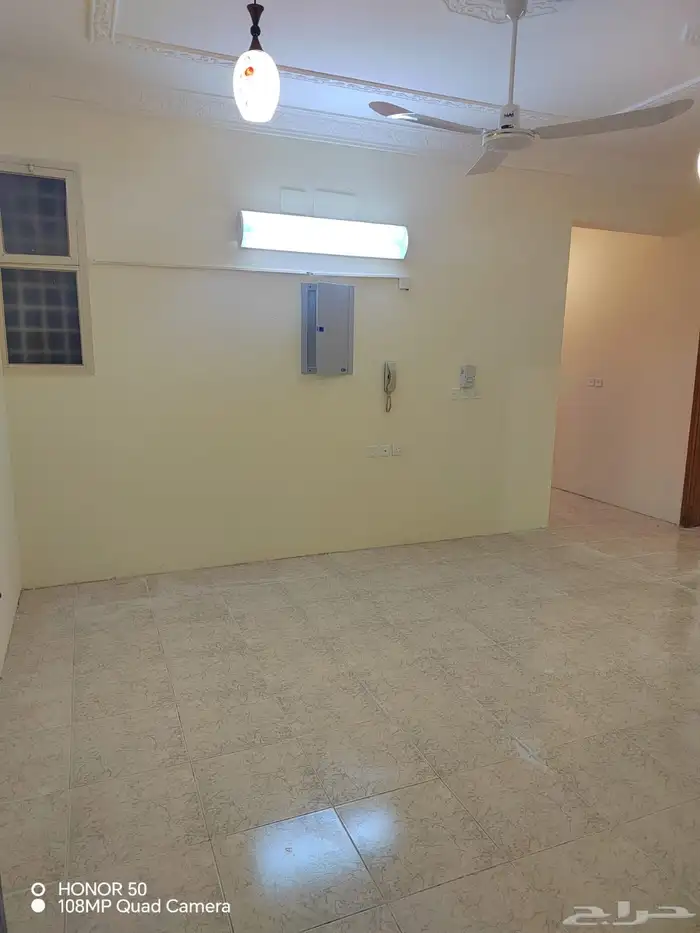 شقة نظيفة للايجار خمس غرف ابها حي البديع 3