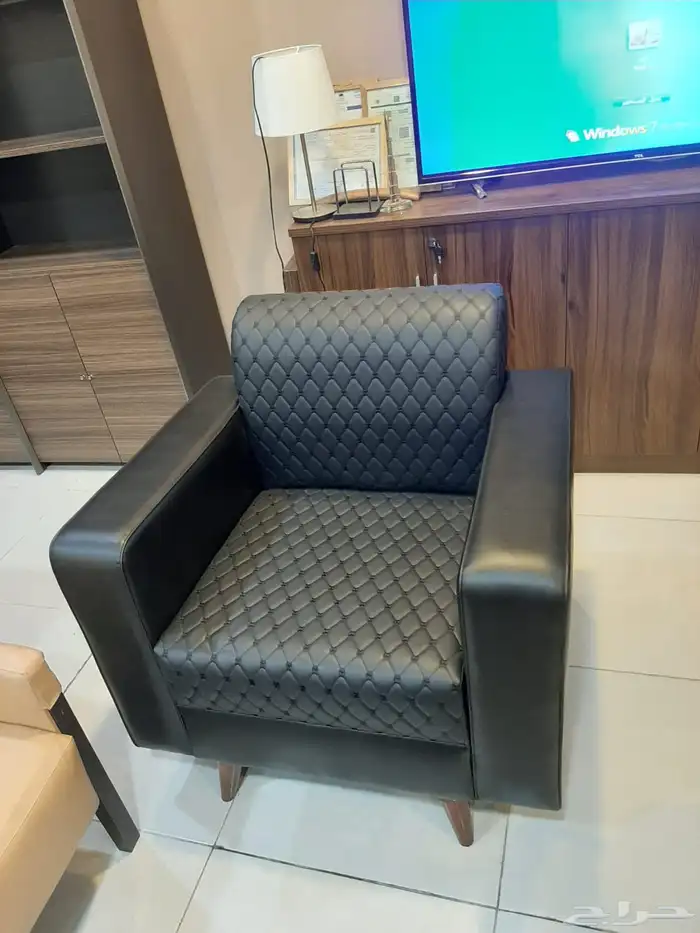 كنب جلد مكتبي في كل الوان بجميع مقاسات و سعر الجملة 6