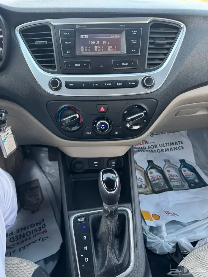 للبيع اكسنت 2023 12