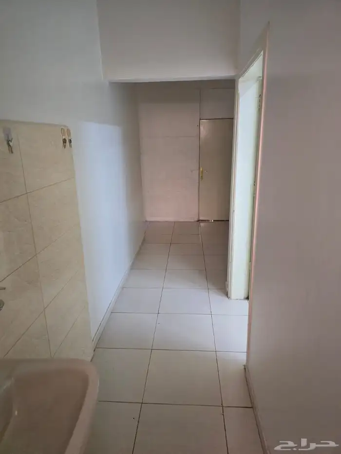 شقه 3 غرف للايجار عوائل 4