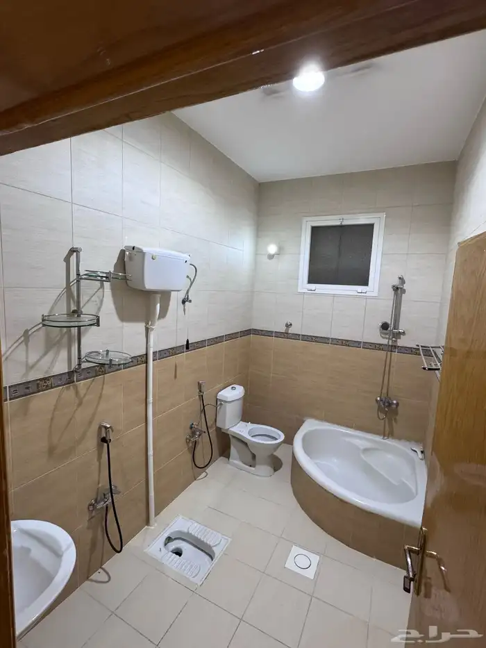 فيلا للايجار في حي المروج بابها 13