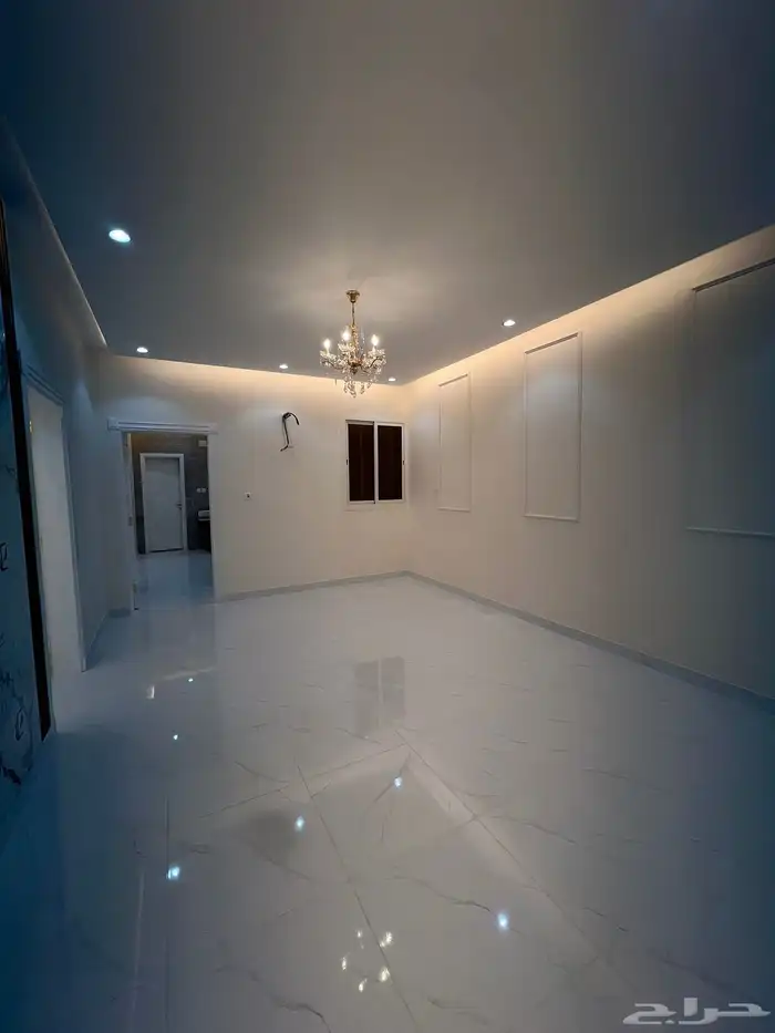 شقه ارضيه حي الريان ب 420 4