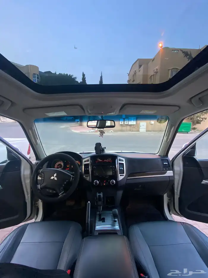 باجيرو ربع 2016 ابيض 25