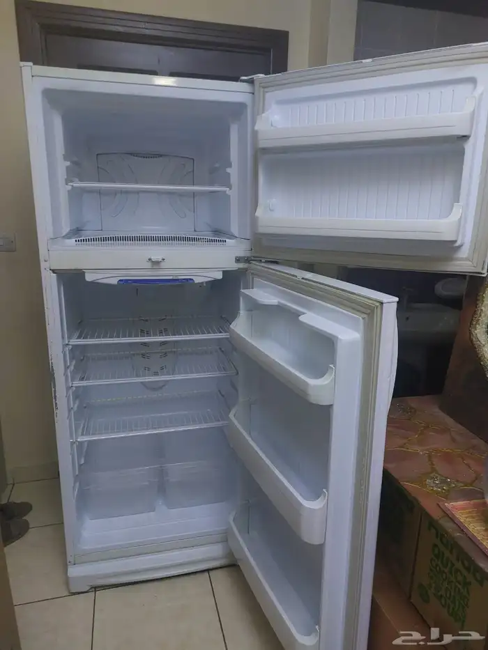 ثلاجة مستخدمه للبيع 2