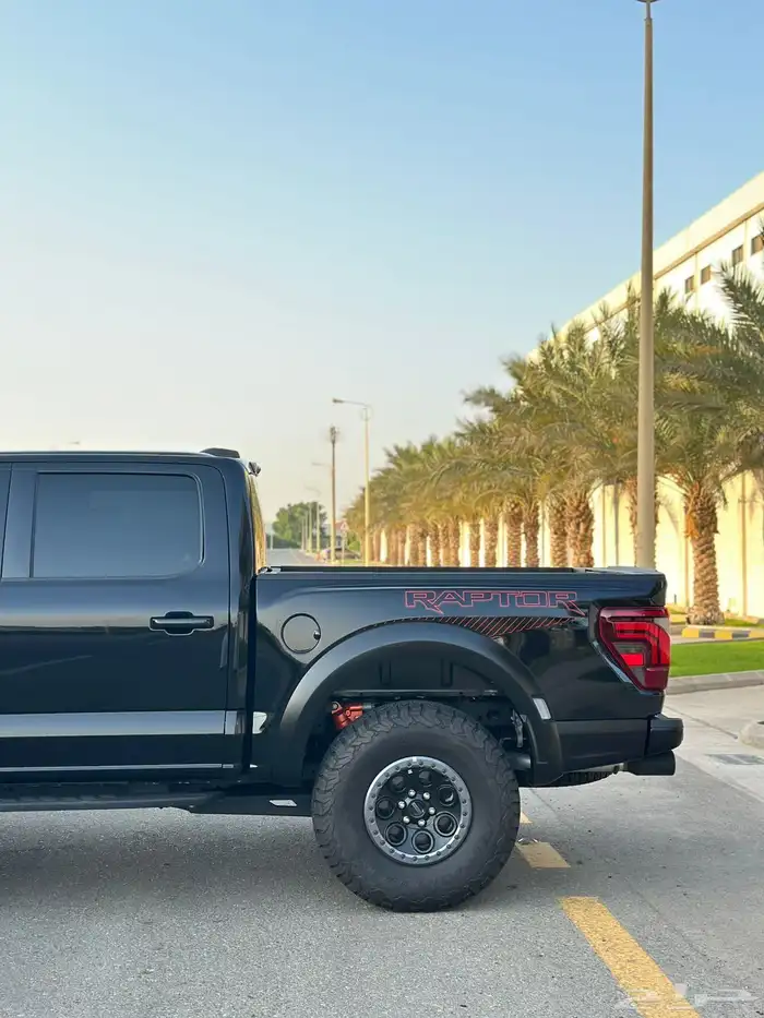 فورد رابتر 37 2024 F150 سعودي ناغي شبه جديد 6