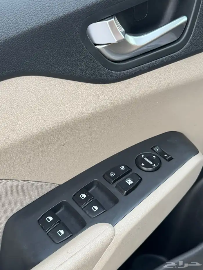 للبيع اكسنت 2023 8