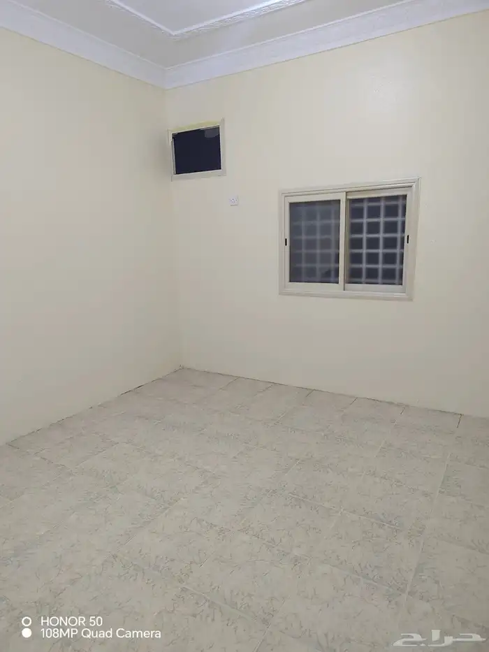 شقة نظيفة للايجار خمس غرف ابها حي البديع 5